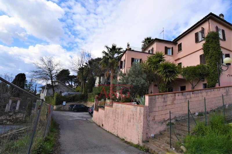 Casa semi-independiente en Colli del Tronto
