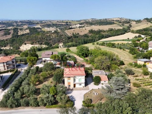 Casa semi indipendente a Montegiorgio