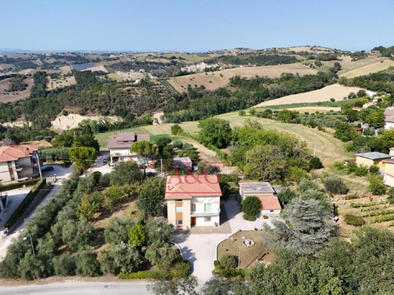 Casa semi indipendente a Montegiorgio