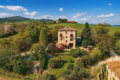 Maison de campagne à Penna San Giovanni