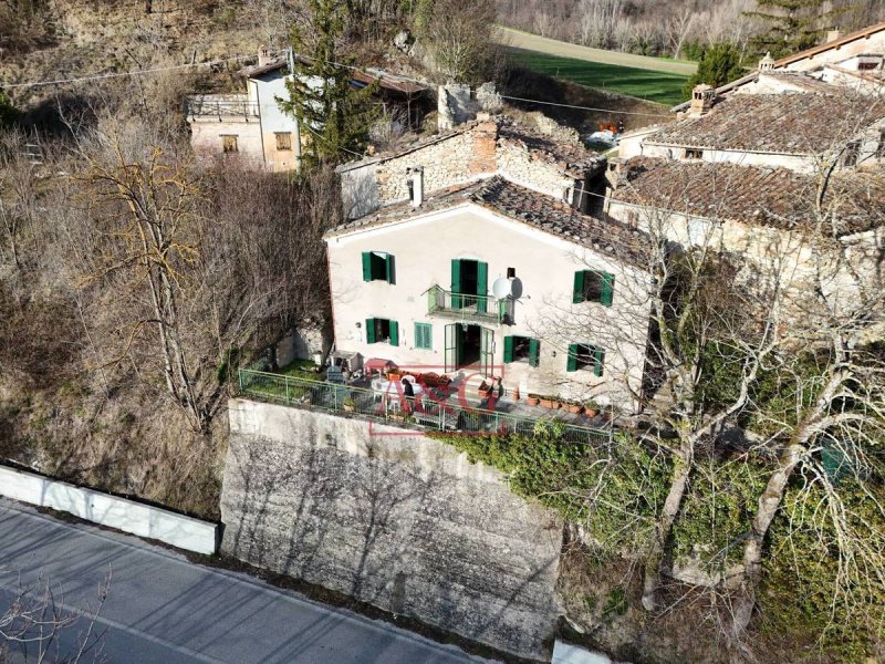 Casa independiente en Montefortino