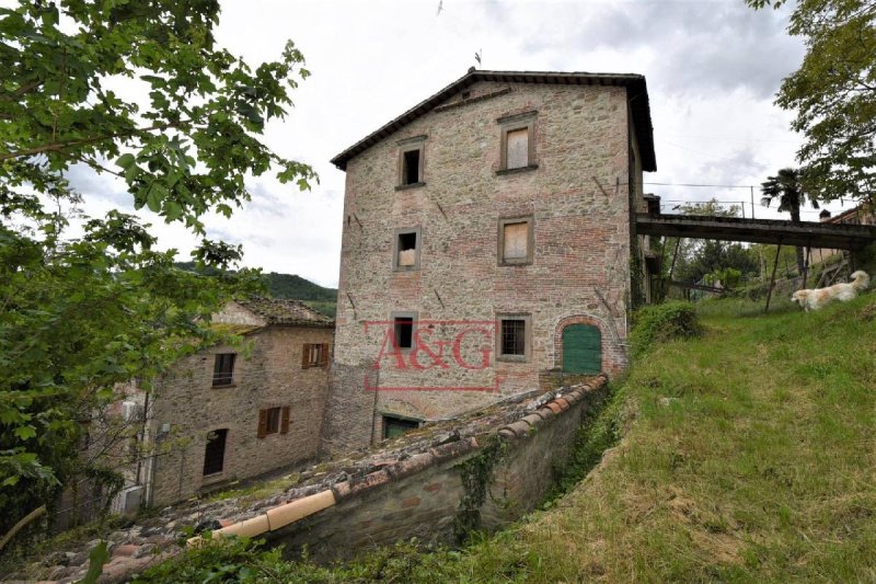 Casa indipendente a Montefortino