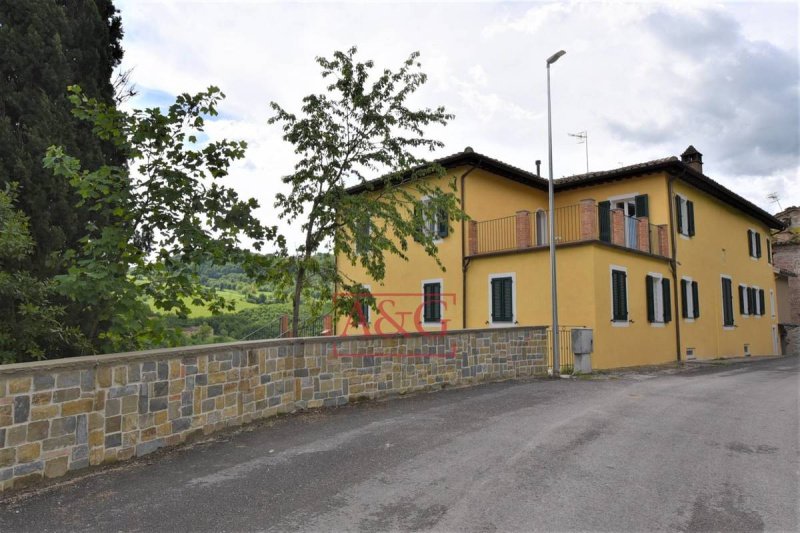 Villa en Montefortino