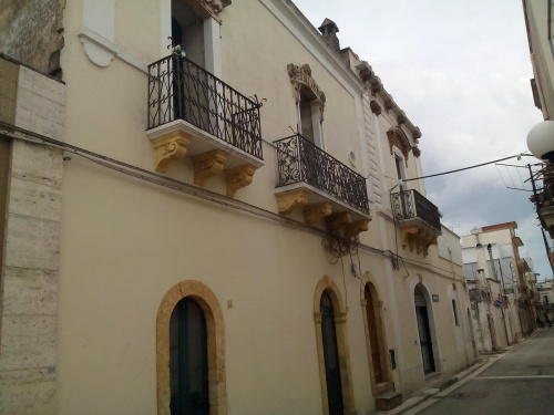 Historisk lägenhet i San Michele Salentino