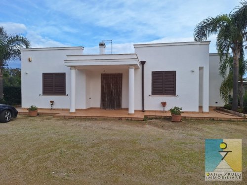 Вилла в Остуни