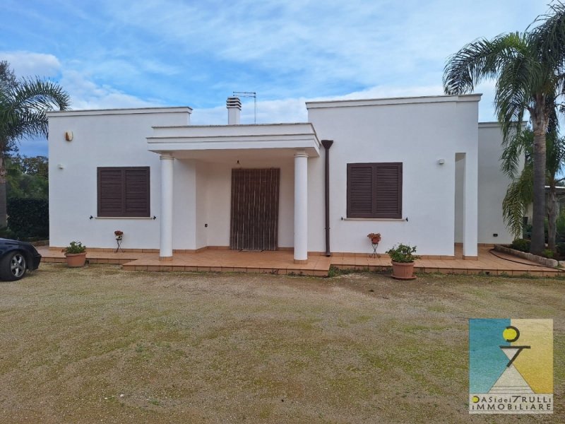 Вилла в Остуни