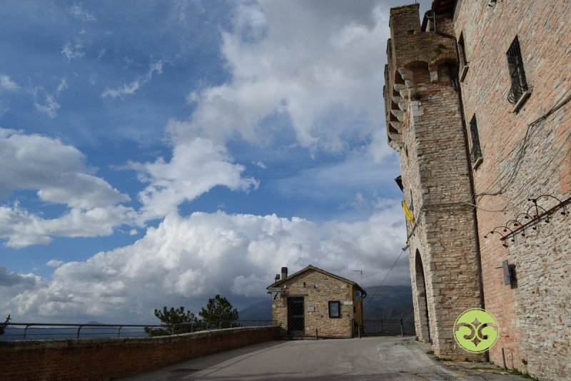 Haus in Fossato di Vico
