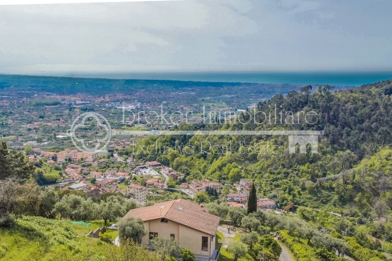 Villa in Pietrasanta