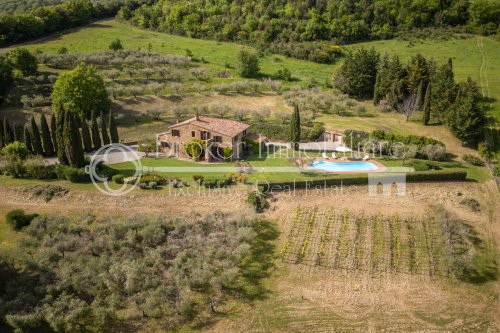 Farmhouse in Montecatini Val di Cecina