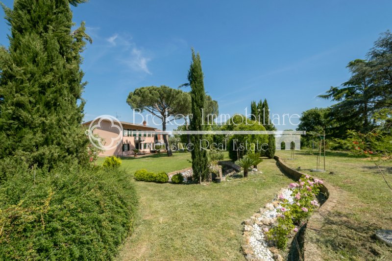 Country house in Porcari