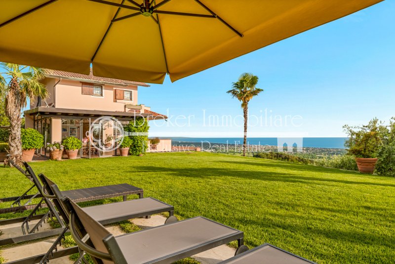 Вилла в Монтиньозо