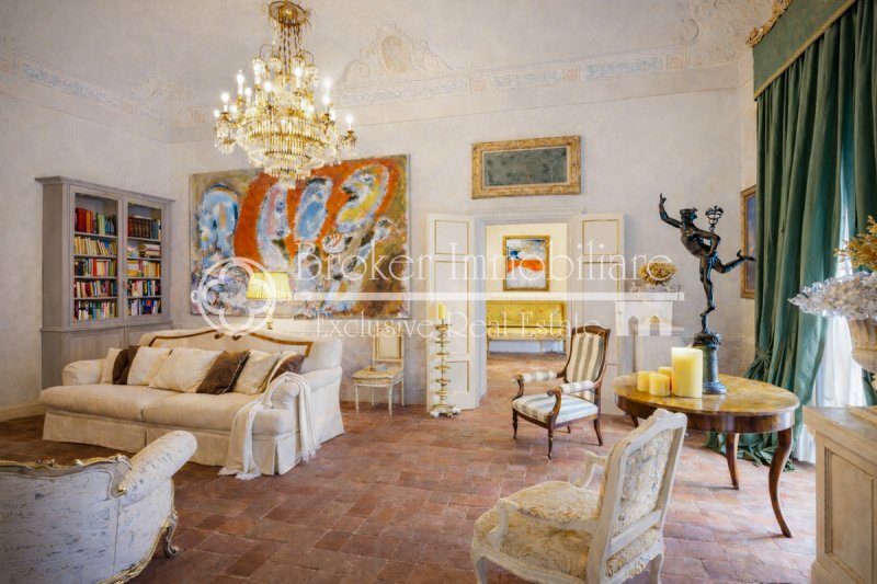 Historic apartment in Pisa