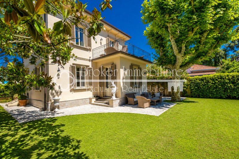 Villa in Forte dei Marmi