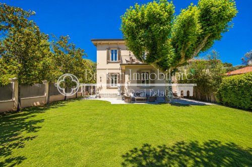 Villa in Forte dei Marmi