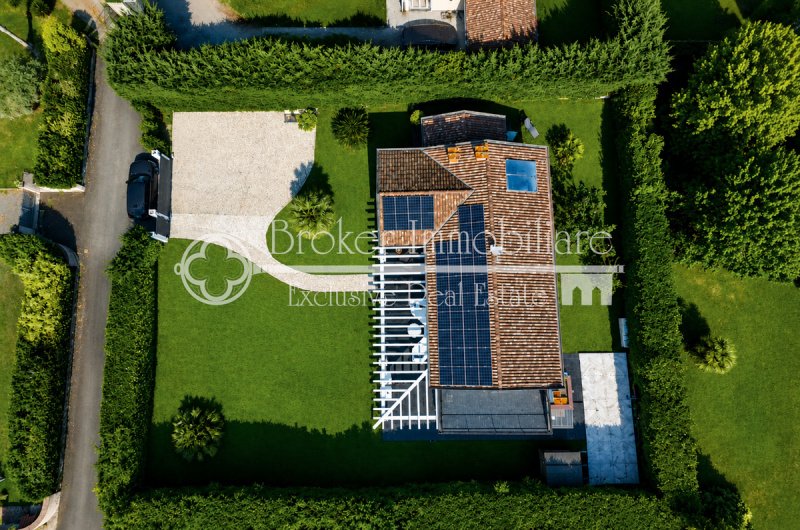 Villa a Pietrasanta