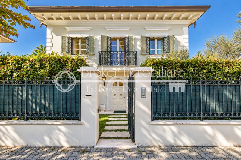 Villa à Forte dei Marmi