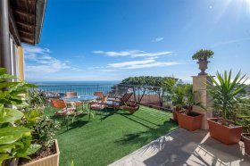 Self-contained apartment in Sanremo