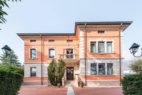Hus i Caprino Veronese