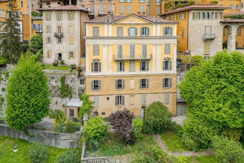 Wohnung in Bergamo