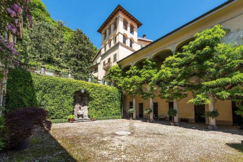 Palácio em Castello Cabiaglio