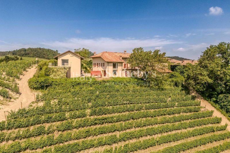 Casa indipendente a Monforte d'Alba