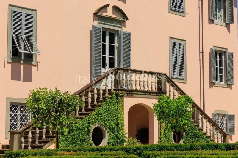 Villa in Lucca