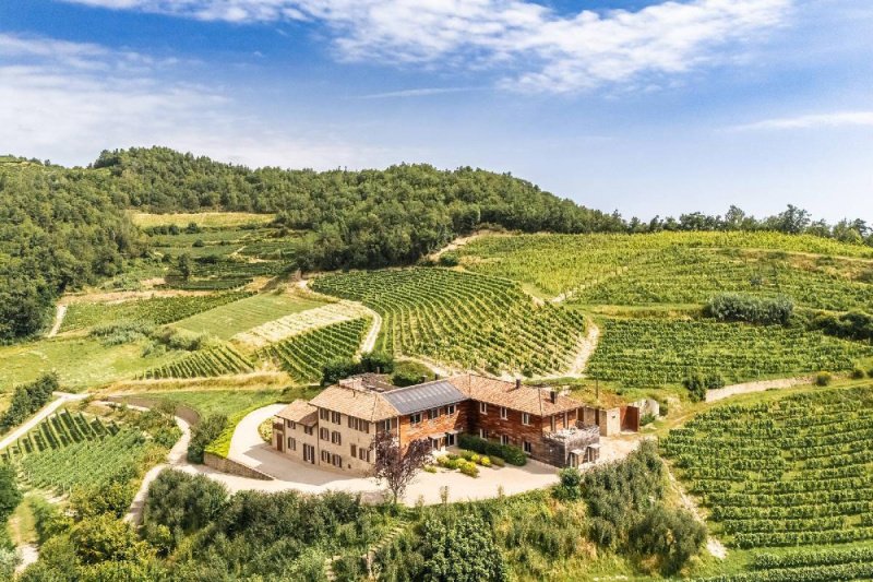 Klein huisje op het platteland in Rocchetta Belbo