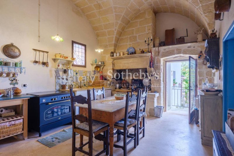 卡皮尼亚诺萨伦蒂诺独栋房屋