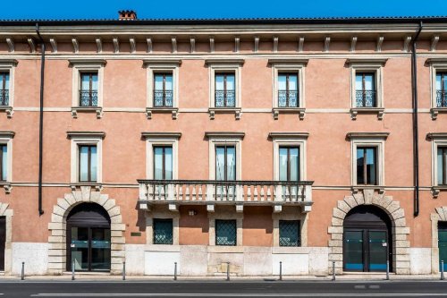 Edifício comercial em Verona