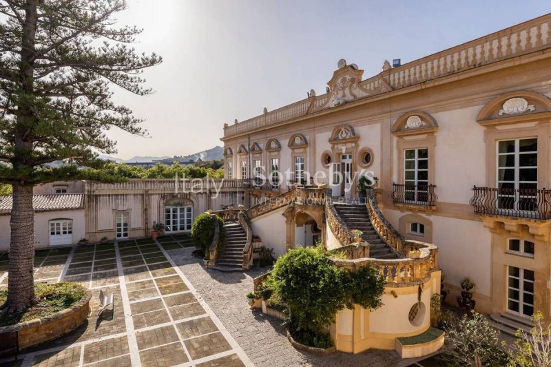 Villa in Palermo