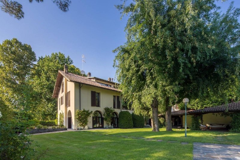 Villa en Castelletto sopra Ticino