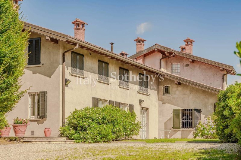 Moradia em Porto Valtravaglia