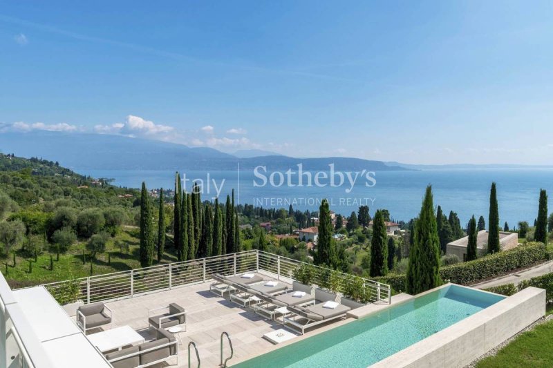 Moradia em Gardone Riviera