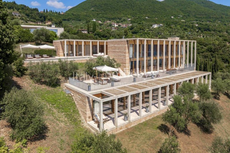 Villa i Gardone Riviera