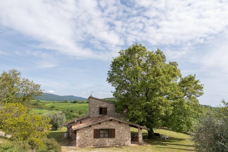 Villa a Gualdo Cattaneo
