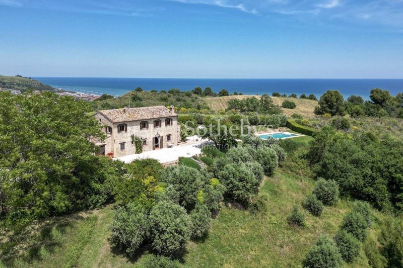 Сельский дом в Педазо