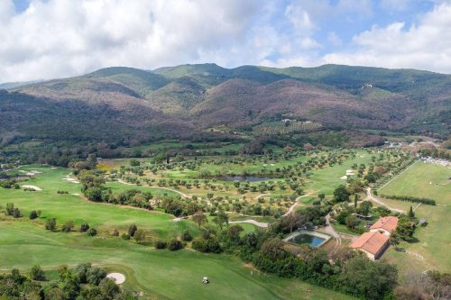 蒙泰阿真塔里奥别墅