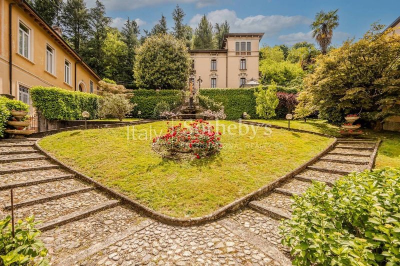 Villa a Porto Ceresio