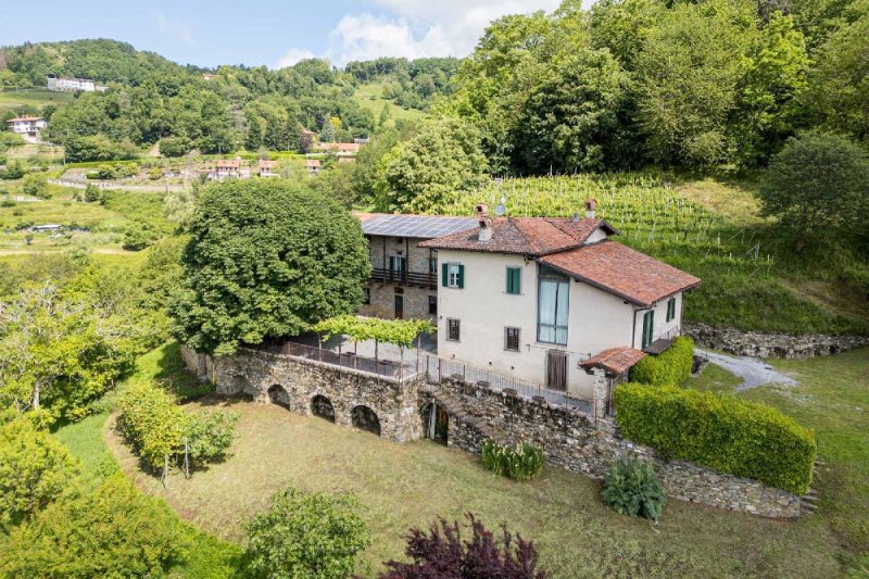 Casa di campagna a Pontida
