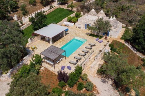 Вилла в Остуни