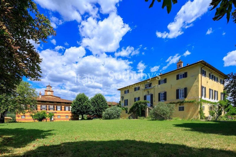 Hus på landet i Massarosa