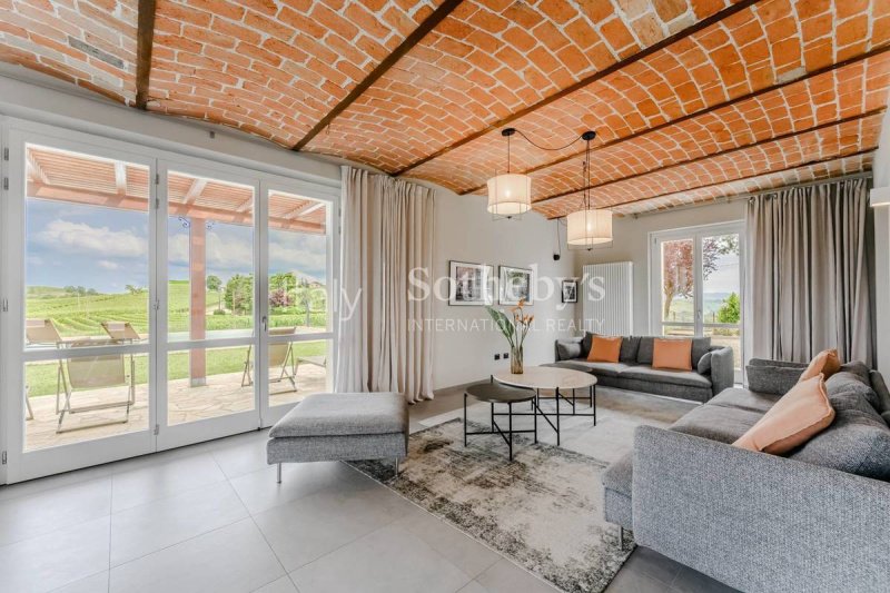 Villa a Nizza Monferrato