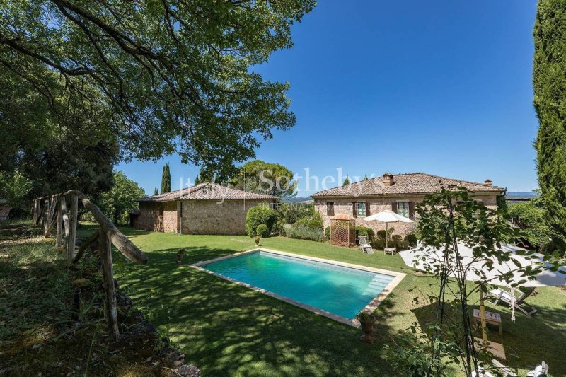 蒙特里焦尼乡间房屋