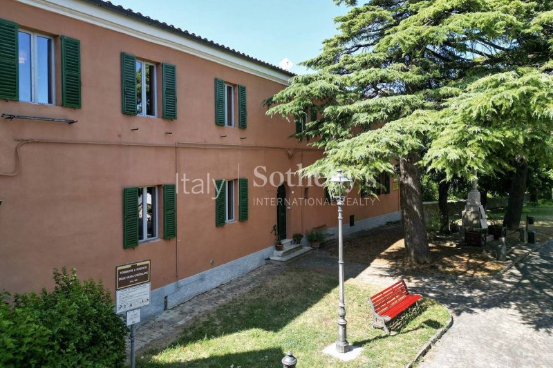 Kleines Dorf in Rosora