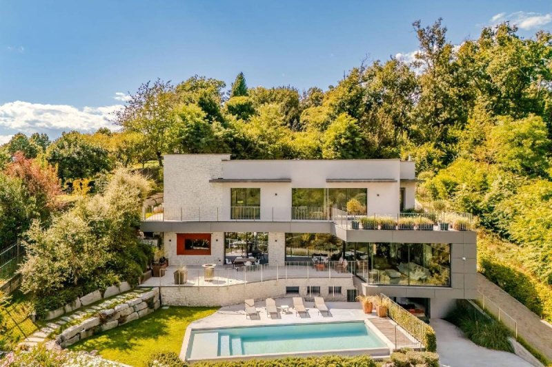 Villa à Gavirate