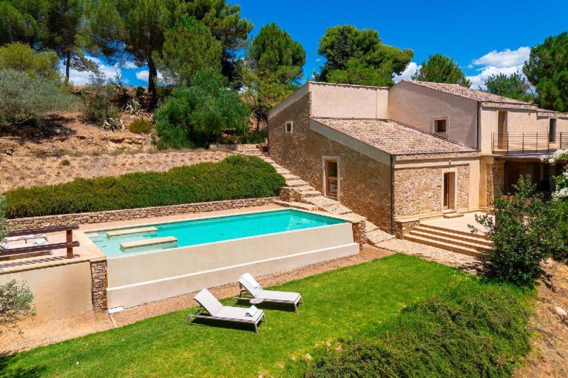 Huis op het platteland in Caltagirone