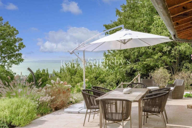 Вилла в Бардолино