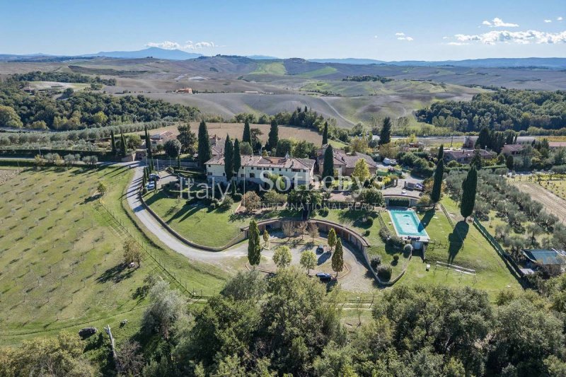 Half-vrijstaande woning in Castelnuovo Berardenga