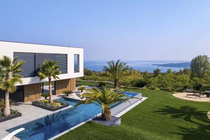 Villa in Padenghe sul Garda