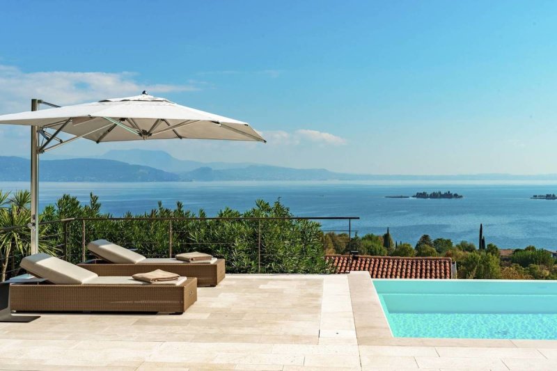 Villa à San Felice del Benaco